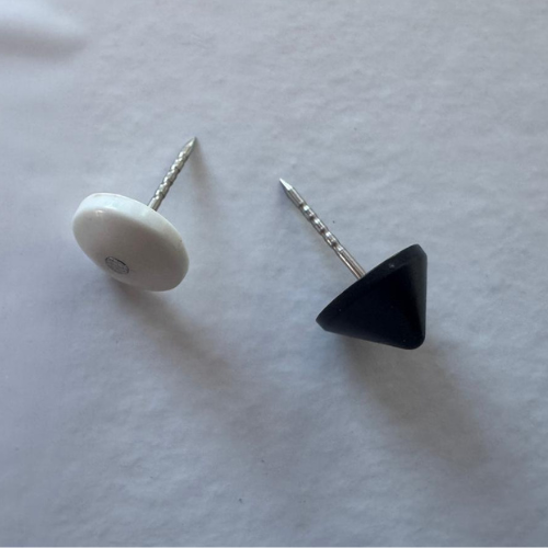 PLASTIC PIN GREY/BLACK 